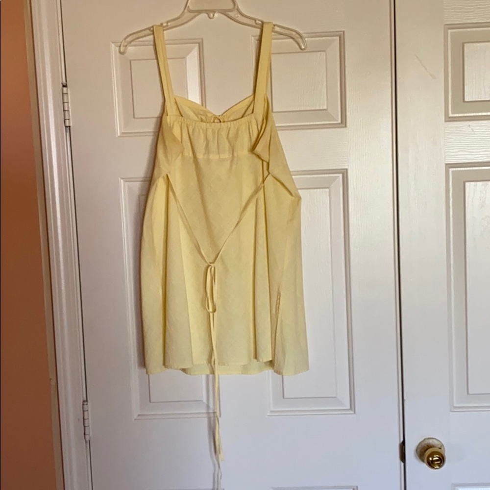 Top - Picture 2 of 2